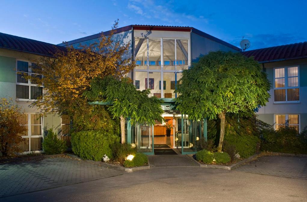 Trip Inn Hotel Dasing-Augsburg Екстериор снимка